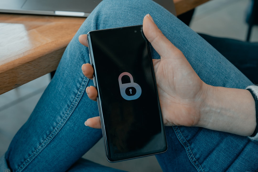 **how to tell if your phone has been hacked**